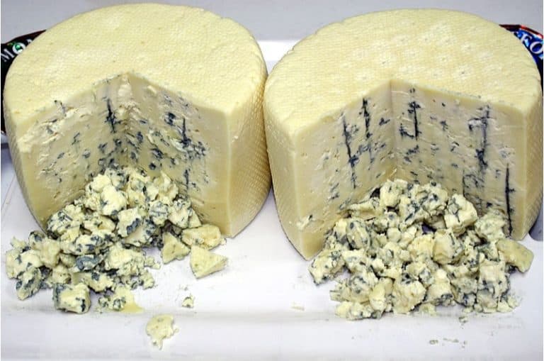 Why isn't it safe to eat blue cheese during pregnancy