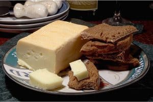 Should pregnant women have Limburger cheese at a buffet counter